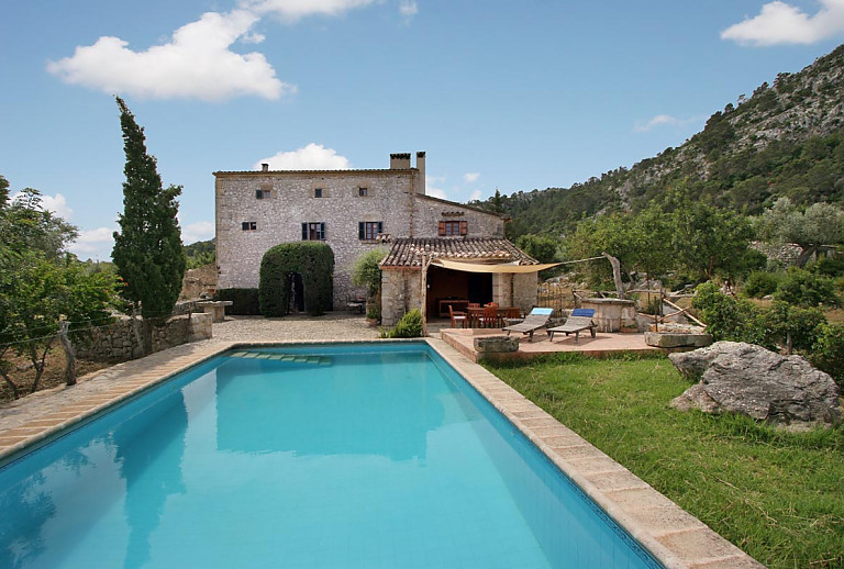 Finca Mallorca Pollenca Antik Bergblick 8 Personen